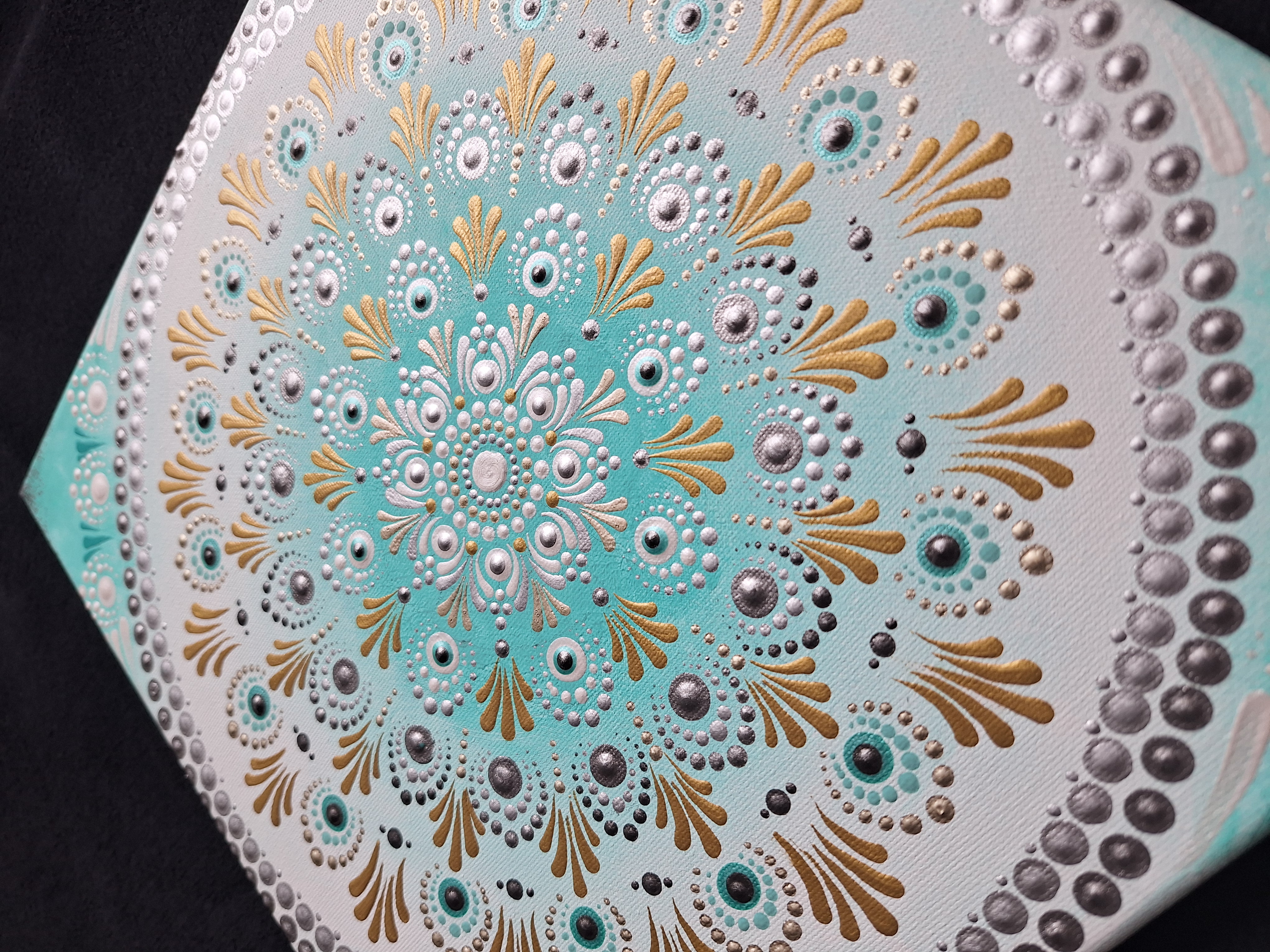 Türkiz Harmónia mandala - kézzel festett, pontozott mandala 30 × 30 cm