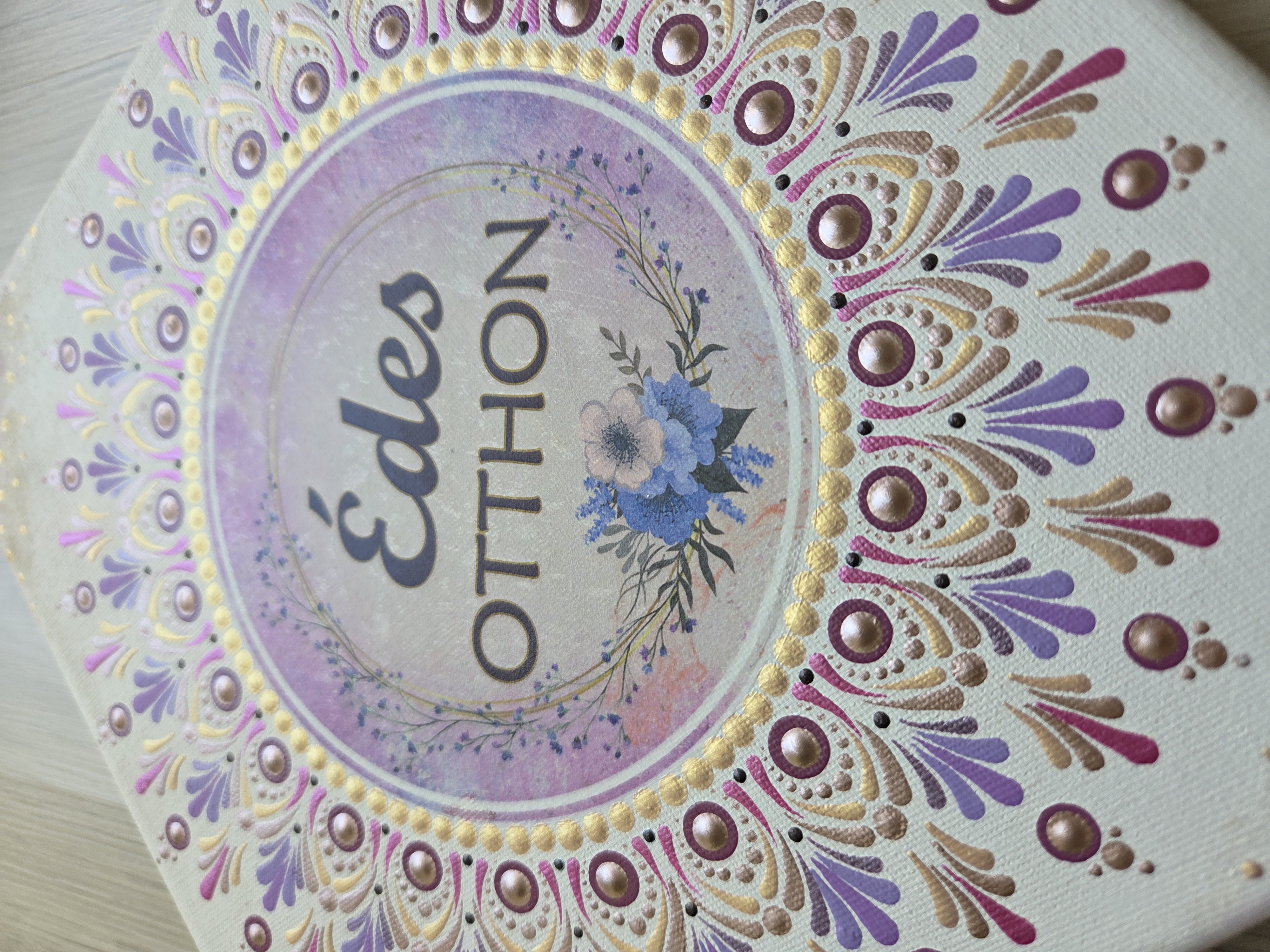 Édes otthon falikép - kézzel festett, mandalamintás vászonkép