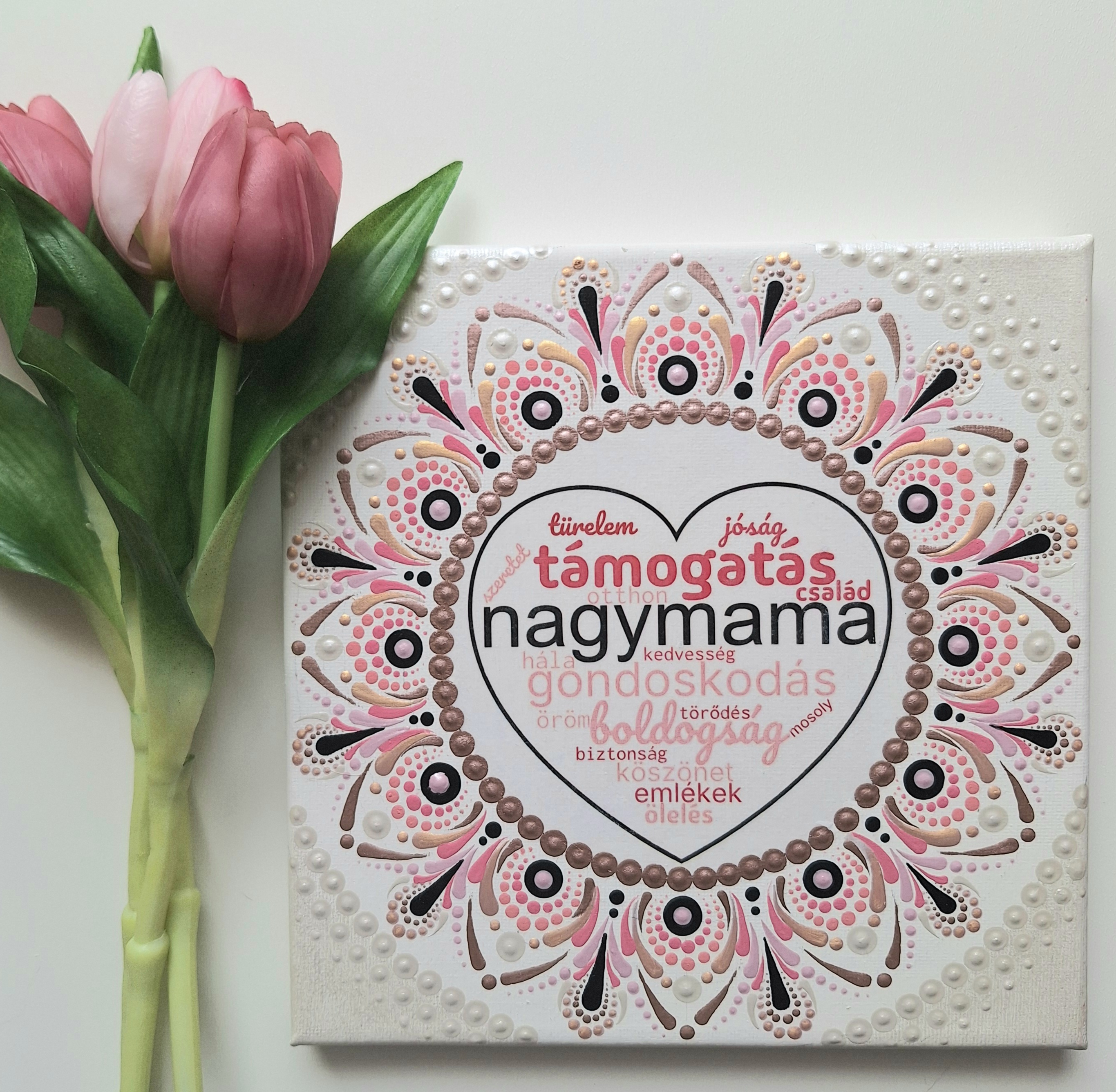 Nagymama - kézzel festett, szívhez szóló mandala ajándék