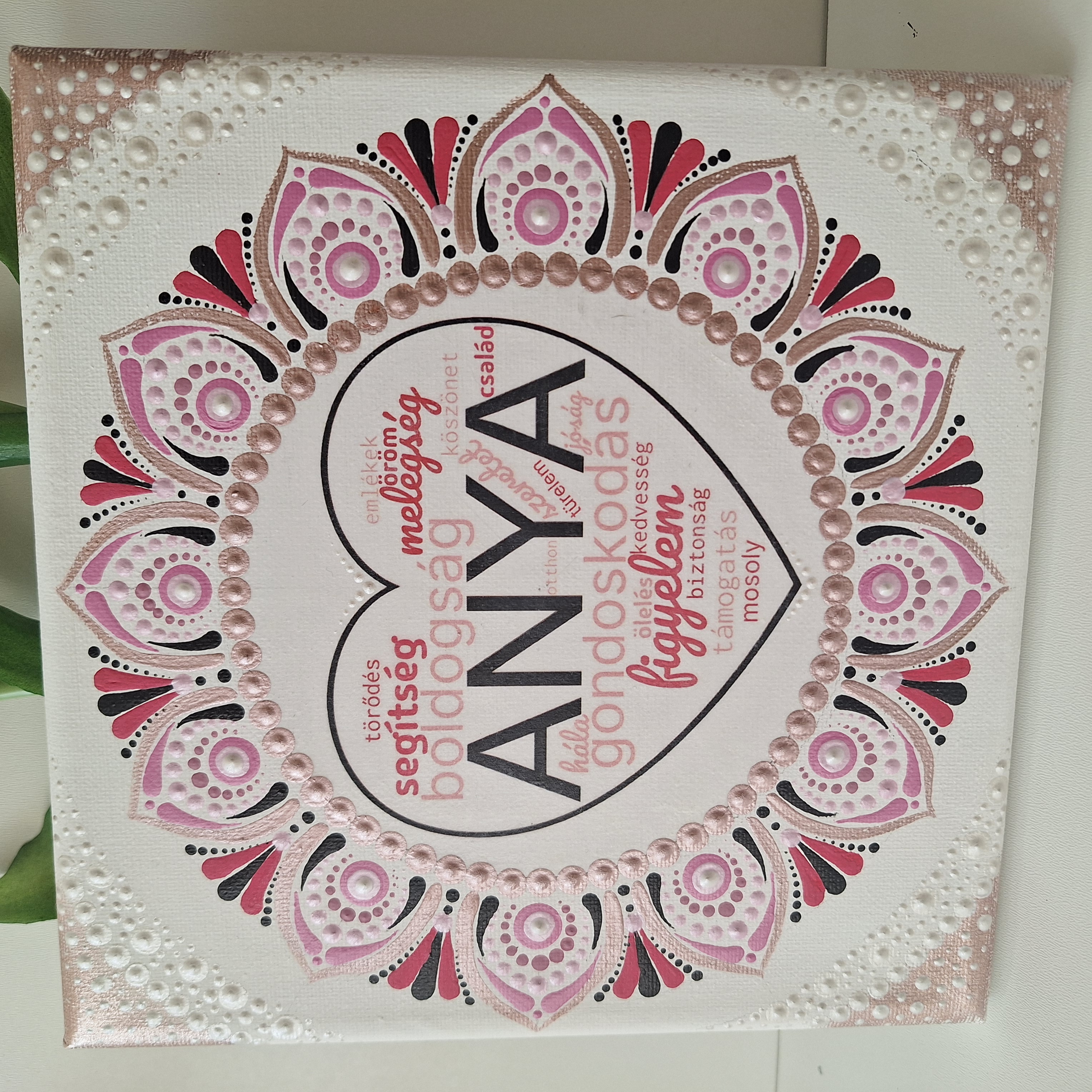 Anya - kézzel festett, szívhez szóló mandala ajándék