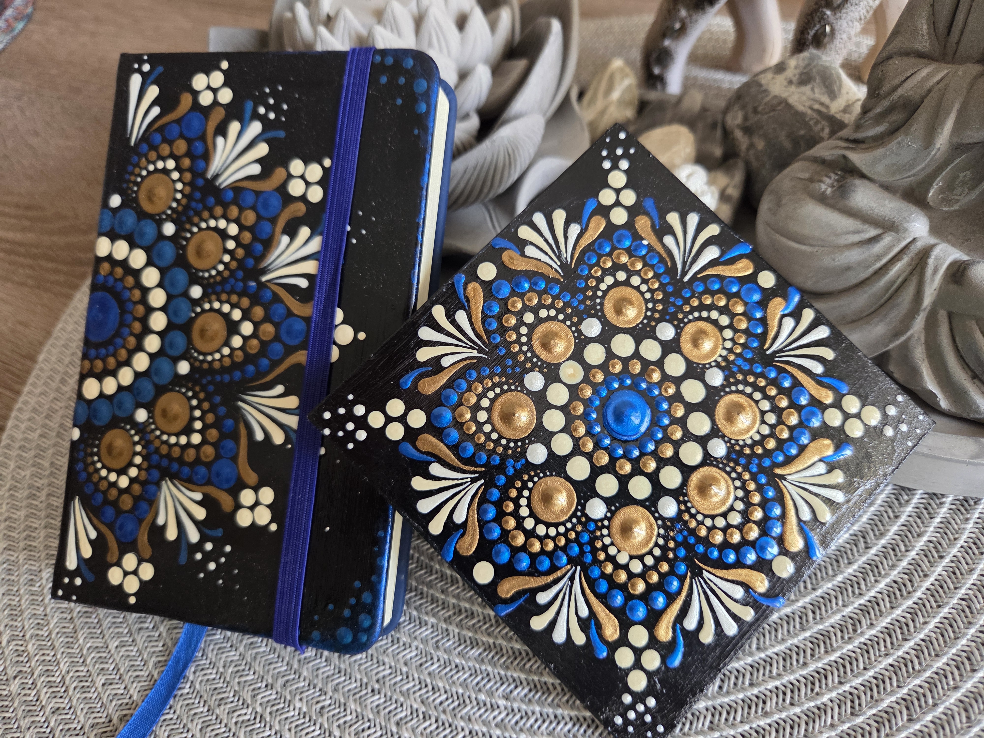 Kézzel festett mandalás jegyzetfüzet 9×14 cm - egyedi notesz